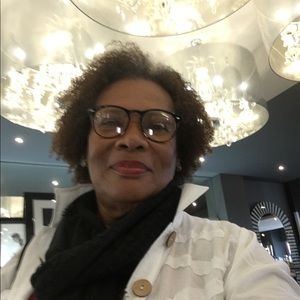 Meet your Posher, Jean